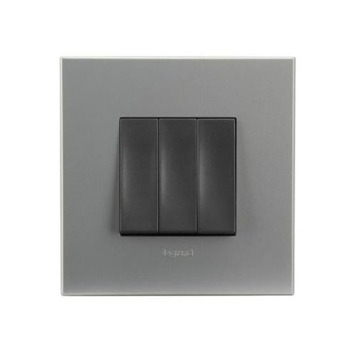 572543 1-way switch - 20 AX - 250 V~ - 3-gang - 2 modules - Magnesium