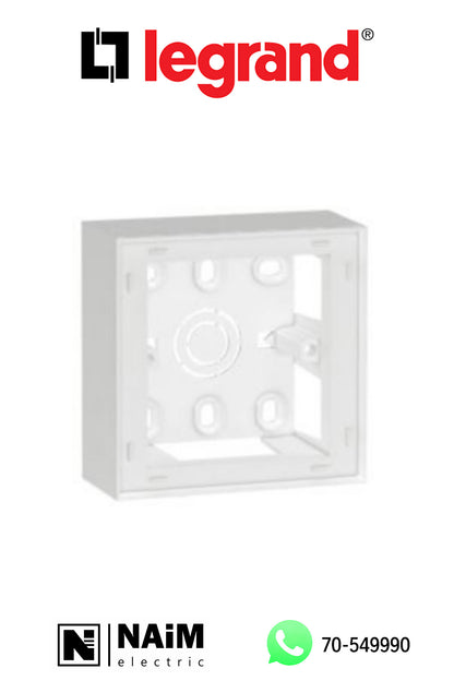 572390 2M Surface Mounting Box