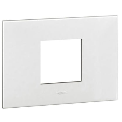 575230 Plate - Italian / US standard - square - 2 modules - White