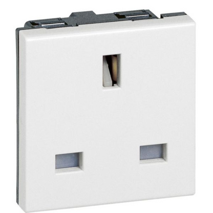 572111 British Socket